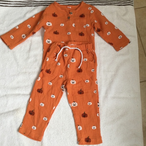 Pumpkin Pajamas Set, no size - Picture 3 of 3